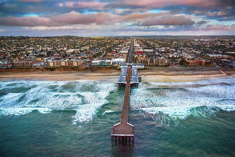 Crystal Pier in Pacific Beach reopened to public